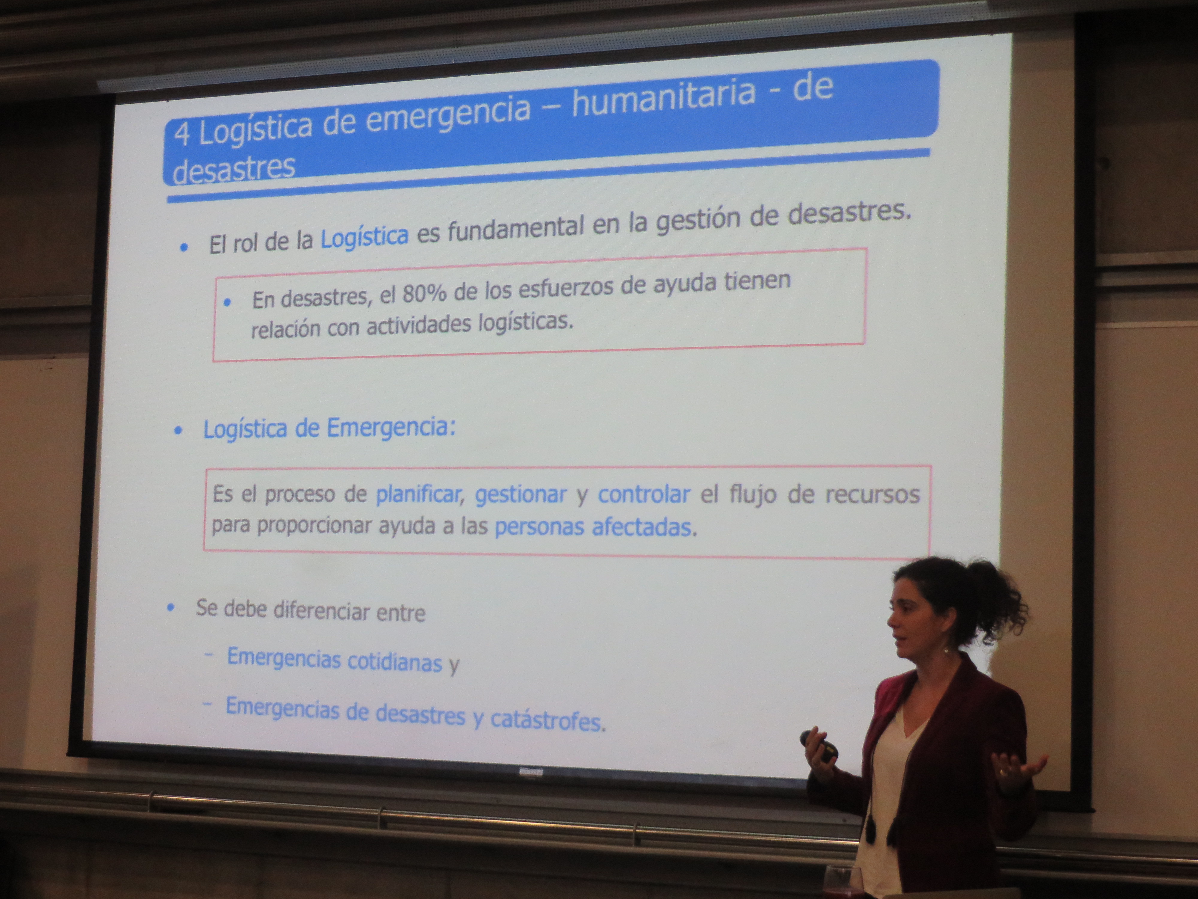 Pamela Álvarez en Café CIGIDEN: “En desastres, el 80% de los esfuerzos de ayuda tienen relación con actividades logísticas”