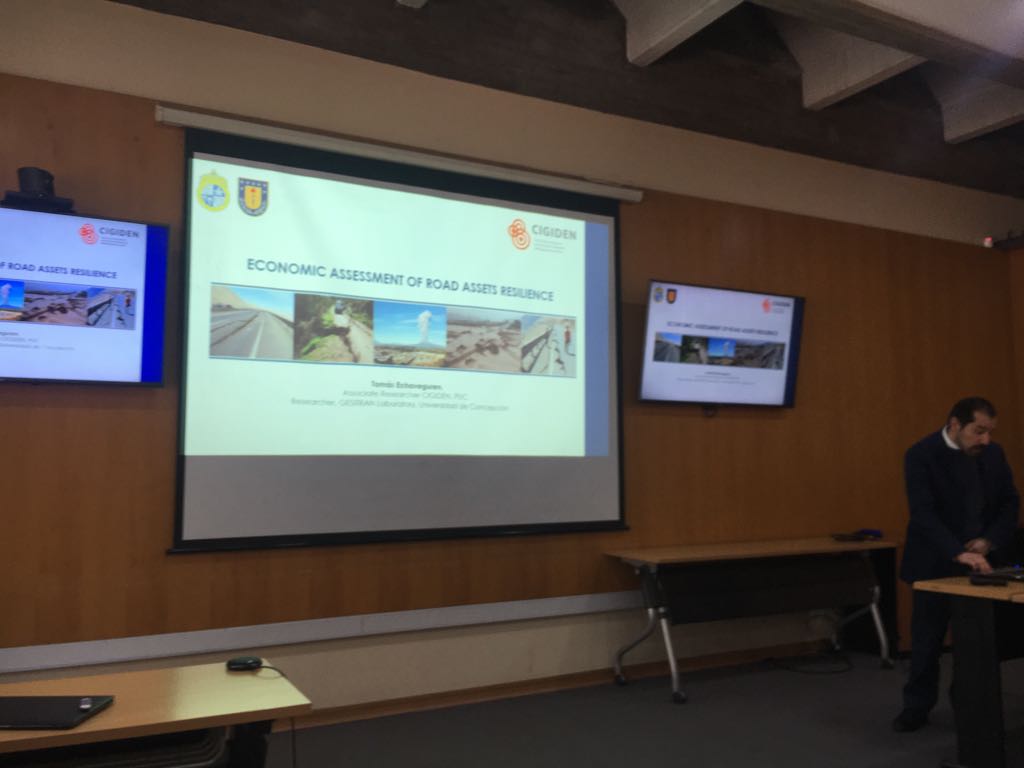 Doctor en economía de Nueva Zelanda e investigadores CIGIDEN realizan seminario académico sobre impactos socioeconómicos de los desastres