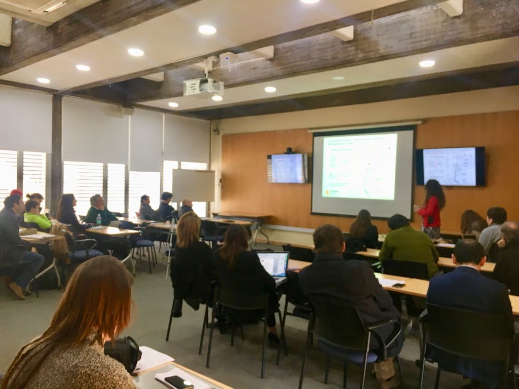 Doctor en economía de Nueva Zelanda e investigadores CIGIDEN realizan seminario académico sobre impactos socioeconómicos de los desastres