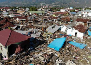 Reactivación de falla sísmica y problemas con la alerta de tsunami explican devastador terremoto y tsunami de Indonesia   