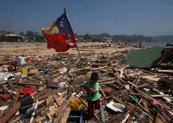 Libro explica el comportamiento del tsunami del 27 de febrero de 2010 que destruyó zonas costeras del Maule y Biobío