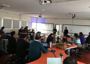 Expertos internacionales en tsunamis visitan Chile y se reúnen con investigadores de CIGIDEN, SHOA, ONEMI y estudiantes