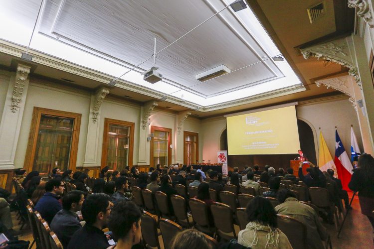 Seminario internacional 2019: resiliencia de sistemas críticos, política pública, costo político y económico de desastres