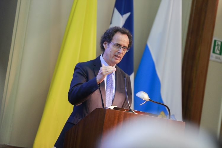 Seminario internacional 2019: resiliencia de sistemas críticos, política pública, costo político y económico de desastres