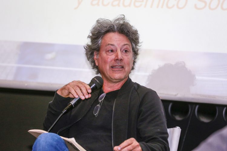 Arte, ciencia, biodiversidad, urbanismo y política pública fueron los ejes del conversatorio CIGIDEN en Centro Cutural La Moneda