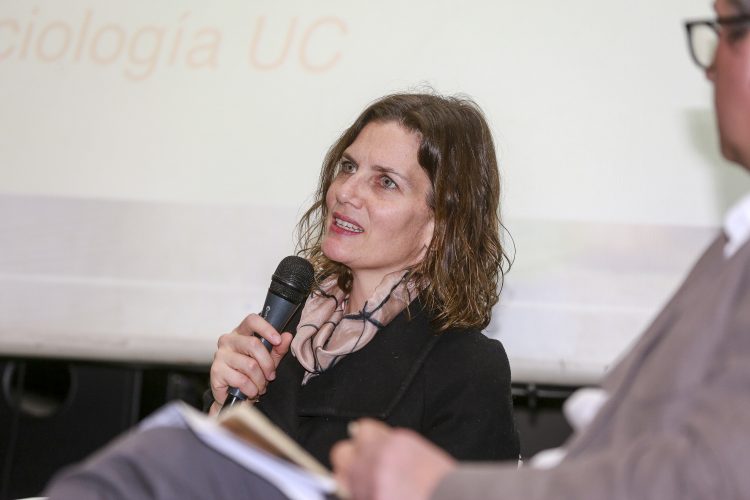 Arte, ciencia, biodiversidad, urbanismo y política pública fueron los ejes del conversatorio CIGIDEN en Centro Cutural La Moneda
