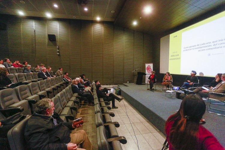Arte, ciencia, biodiversidad, urbanismo y política pública fueron los ejes del conversatorio CIGIDEN en Centro Cutural La Moneda