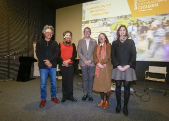 Arte, ciencia, biodiversidad, urbanismo y política pública fueron los ejes del conversatorio CIGIDEN en Centro Cutural La Moneda