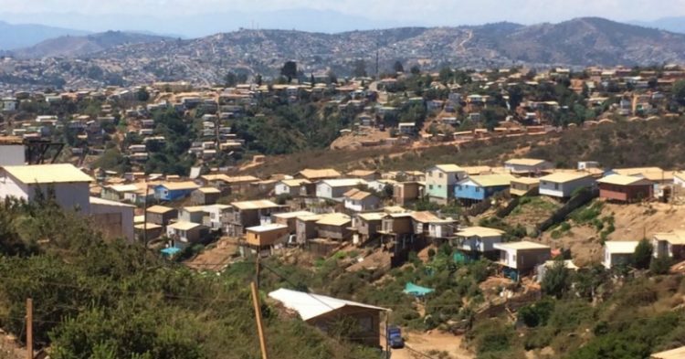 Vulnerabilidad de campamentos en Chile y riesgo de desastres
