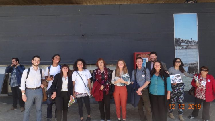 Crisis socioambiental, conservación de la costa y fórmulas de participación local son debatidos en encuentro científico ciudadano en Valparaíso