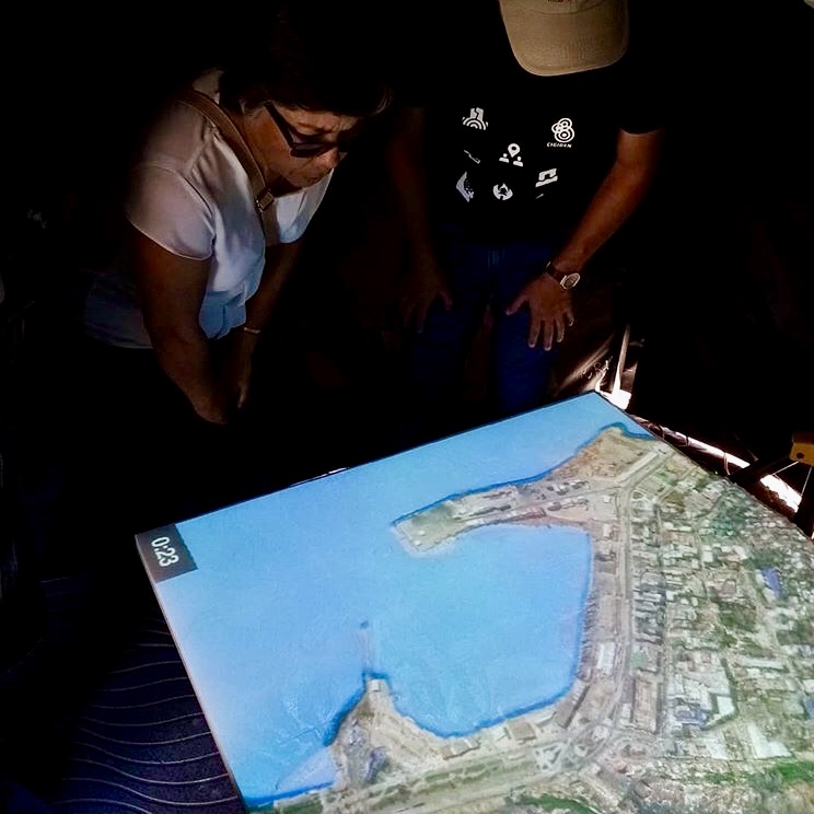 Un viaje “simulado” a las amenazas naturales como terremotos y tsunamis en Talcahuano