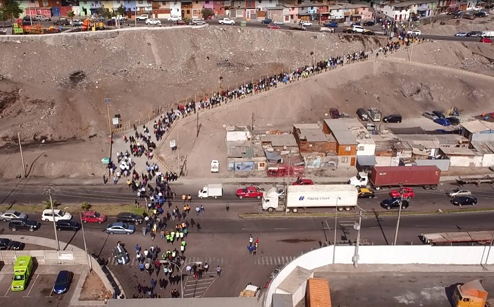 Simulacro de evacuación en costa de Iquique.