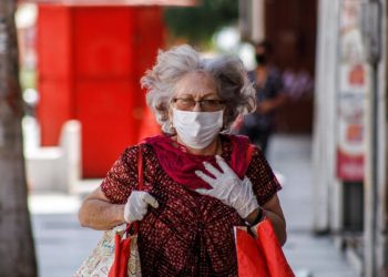 Ternura, recuerdos, consejos y compañía: cuatro poderosas virtudes de los adultos mayores