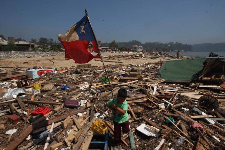 Analizan si las obras costeras de mitigación en Dichato pueden proteger a la ciudad de tsunamis como el ocurrido en 2010