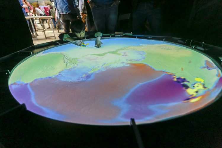 Aplicaciones online permiten recrear virtualmente tsunamis históricos en Chile y el mundo