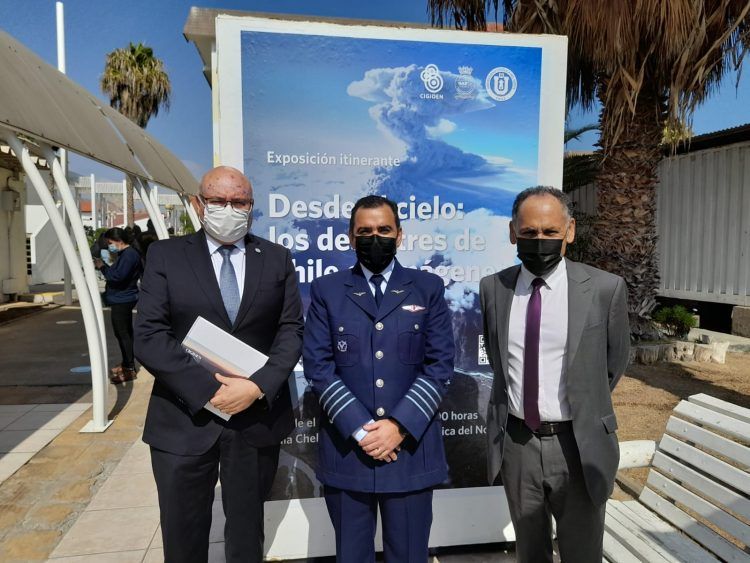 “Desde el cielo: los desastres de Chile en imágenes” comienza su itinerancia en la UCN de Antofagasta