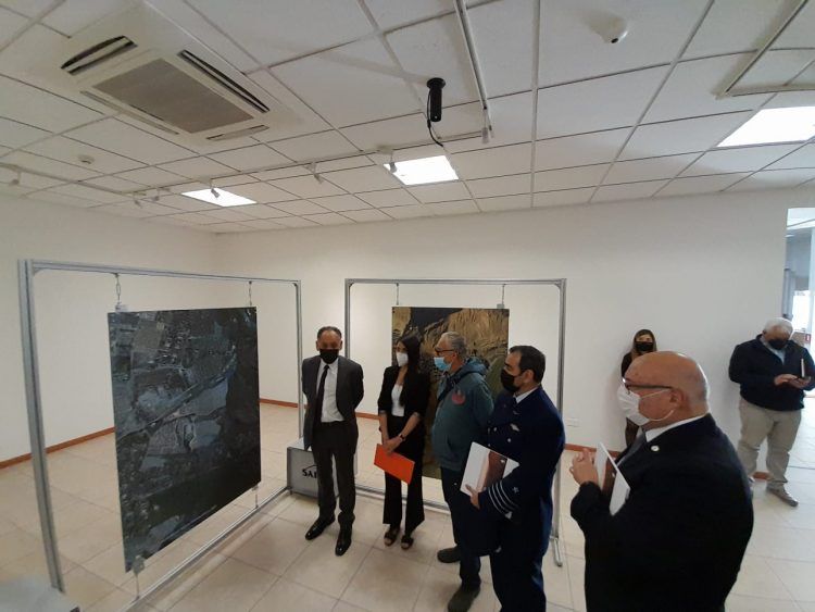 “Desde el cielo: los desastres de Chile en imágenes” comienza su itinerancia en la UCN de Antofagasta