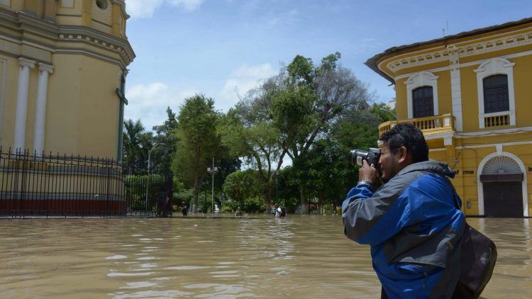 Artículo científico analiza vínculo entre comunicación y desastres en América Latina