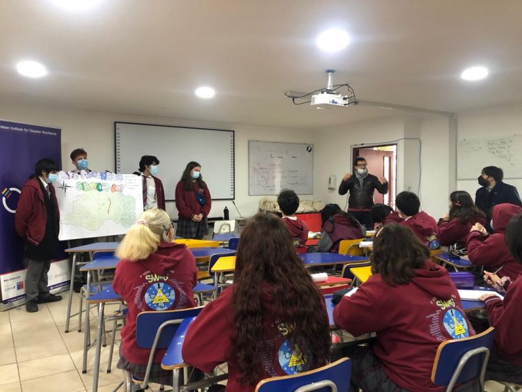 Felipe Aron: “Nuestra relación con la naturaleza es frágil y por eso la educación sobre desastres es crucial”