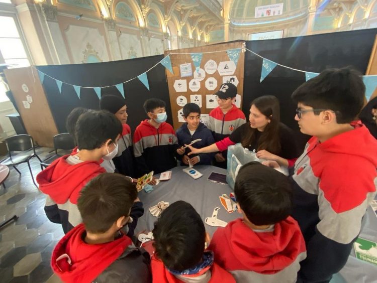 Más de 150 estudiantes participaron de los talleres interactivos de CIGIDEN