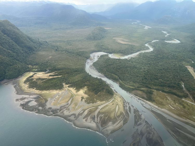 Búsqueda de investigador postdoctoral para proyecto: «Stratified Coastal Dynamics of Internal Waves and Glacial Rover Plume Interactions»