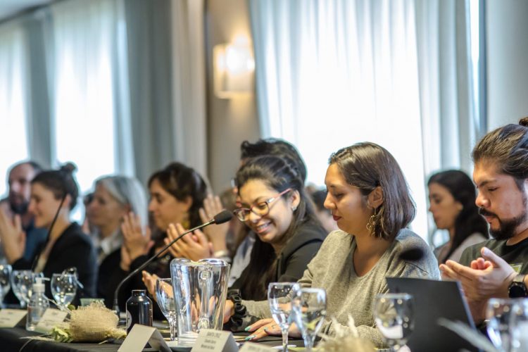 Meteoróloga de CIGIDEN participó en taller sobre cambio climático y salud