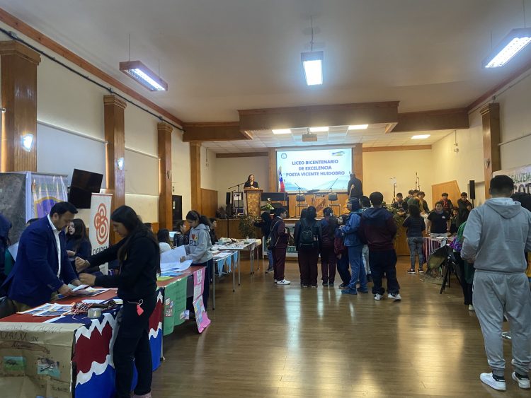 Escuela Comunitaria Ambiental de la Costa promueve la resiliencia ante amenazas de origen natural