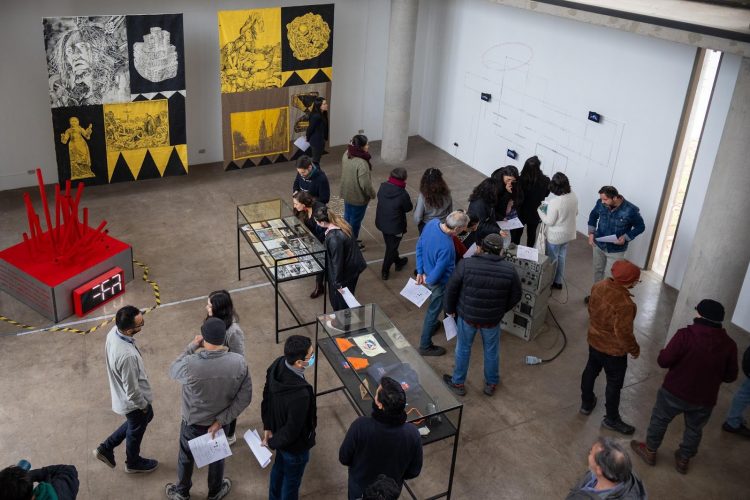 Exposición de arte aborda qué significa la “resiliencia” ante desastres