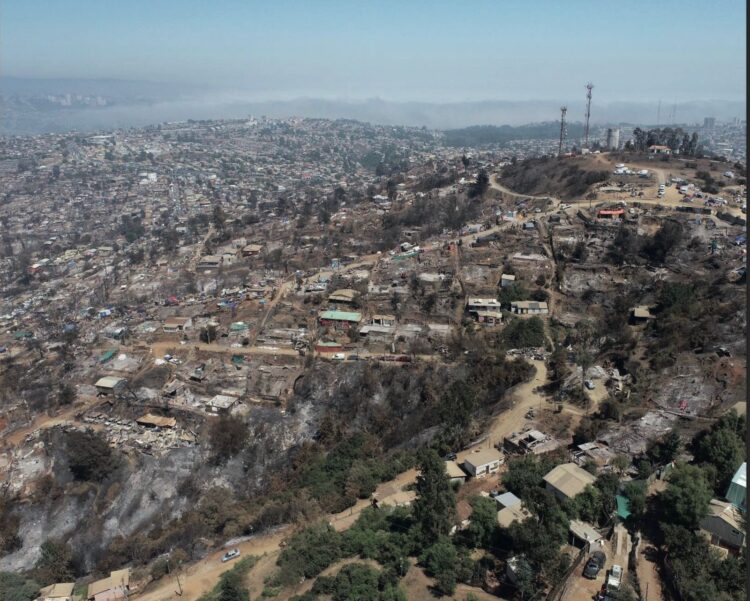 Nuevo estudio de CIGIDEN revela factores clave en la vulnerabilidad a incendios en la interfaz urbano-rural en Chile