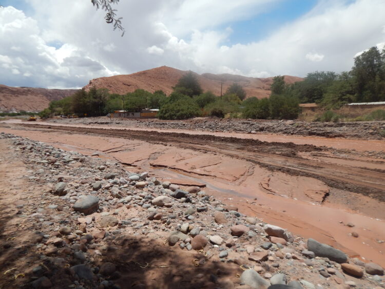 La importancia de estar preparados frente a tormentas de verano y aluviones en Chile