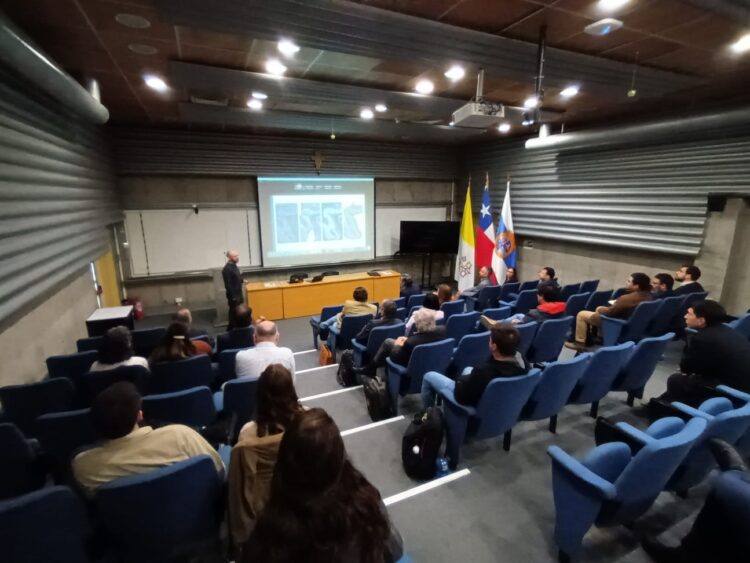 Workshop internacional reunió a investigadores y organismos públicos para abordar inundaciones, incendios y exposición territorial