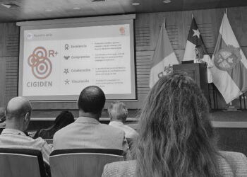 Directora de CIGIDEN R+ destaca el impacto social de la investigación en encuentro UC en la Frontera