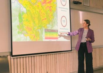 “Queremos ser una comuna resiliente”: Alcaldesa de Las Condes expone sobre gestión de multi-amenazas invitada por investigadoras CIGIDEN R+